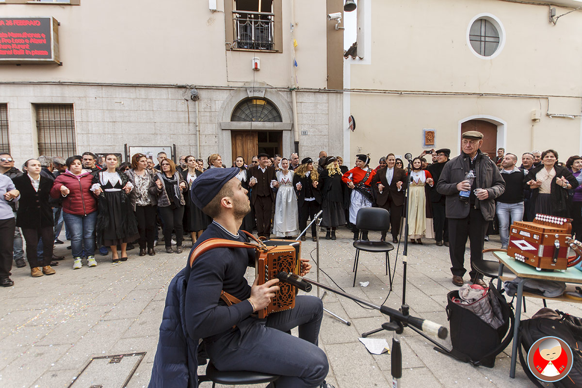 marco-sale-balli-in-piazza