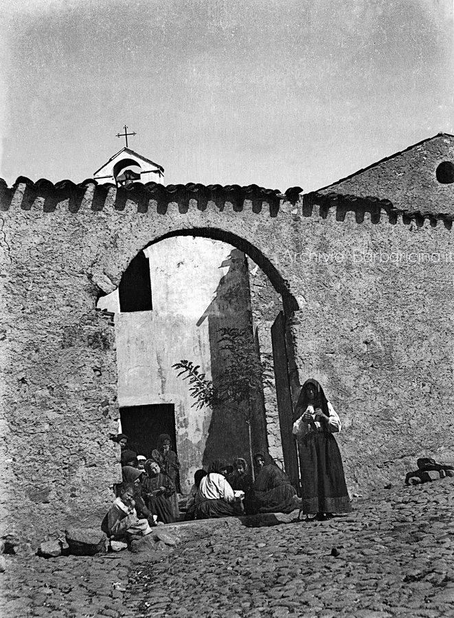 La chiesa de su carmu foto Wagner primi '900